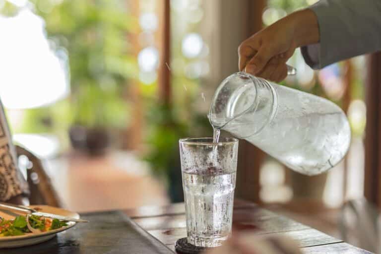 benefits-of-drinking-cold-water-cold-water-benefits-organic-health