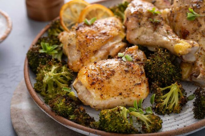 Chicken,Drumsticks,And,Thighs,With,Broccoli,Roasted,On,A,Serving