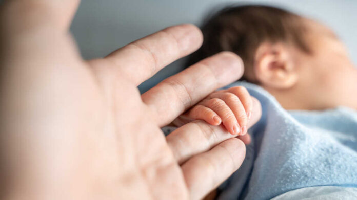 Asian,Newborn,Baby,Holding,Parent,Hand,Grab,Finger.,Concept,Of