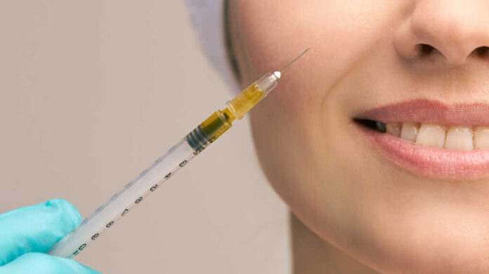 Facial,Injecting,Treatment.