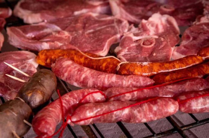 Raw,Pork,Meat,,Chops,,Sausages,,Black,Pudding,And,Chorizo,??prepared